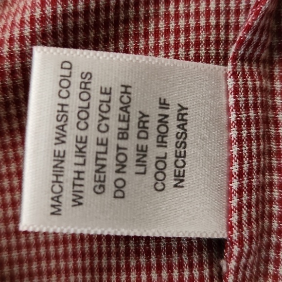 3/$20 Christopher & Banks Red & White Button-Up Shirt - Picture 8 of 9